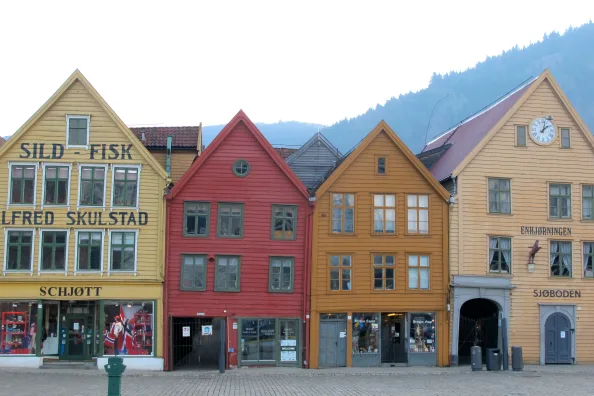 Bunte Hanse-Häuser am Bryggen in Bergen, Norwegen